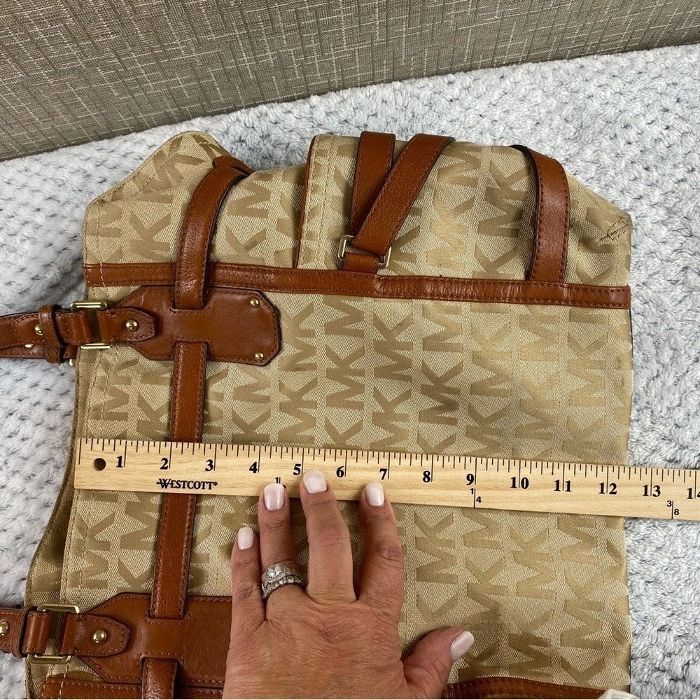 Michael Kors Large Gansevoort Tote‎ in Signature Monogram Beige Jacquard/Leather - Picture 13 of 16